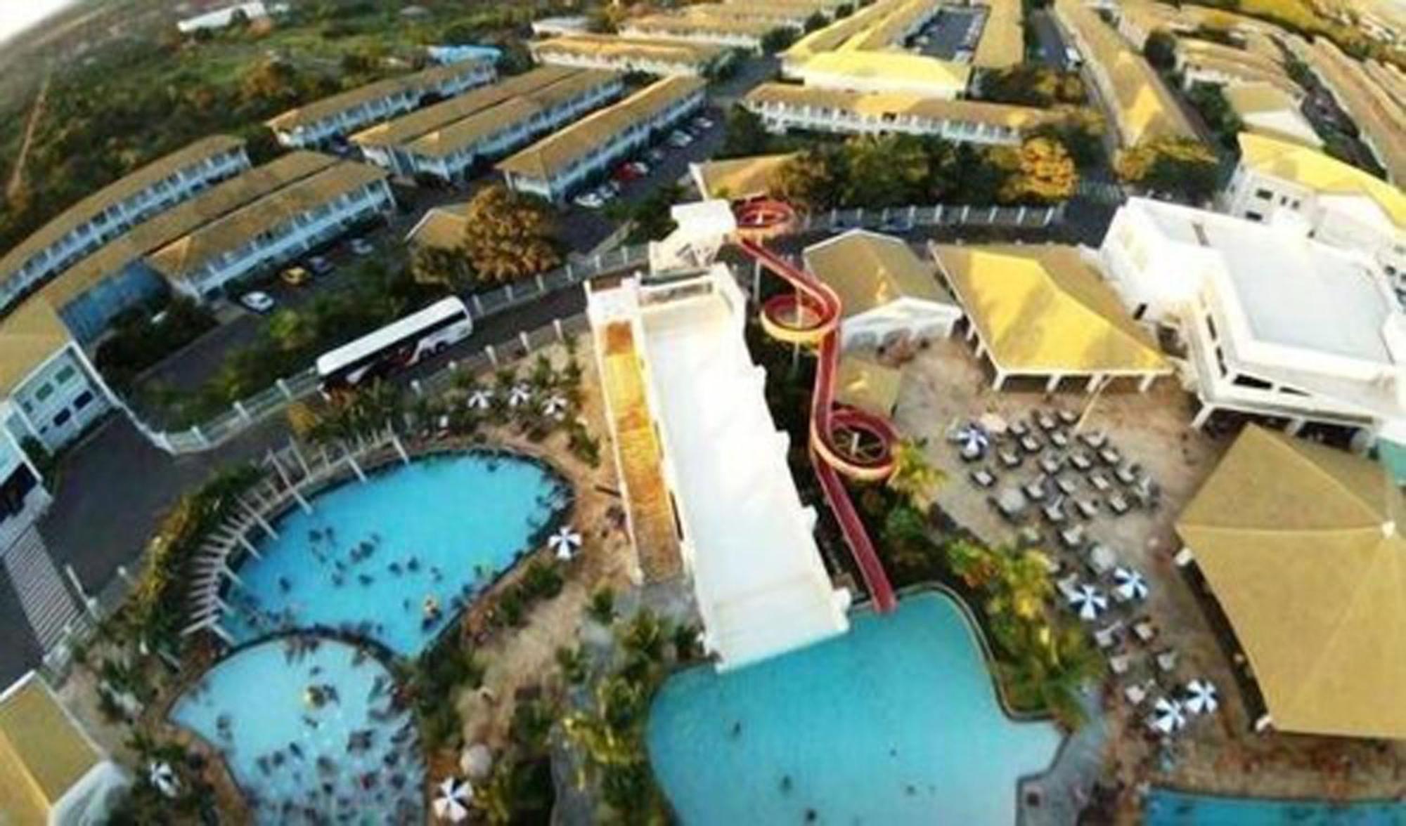 L'acqua Diroma - Suítes confortáveis - Resort com Piscinas 24 horas - Piscina de ondas Caldas Novas Exterior foto